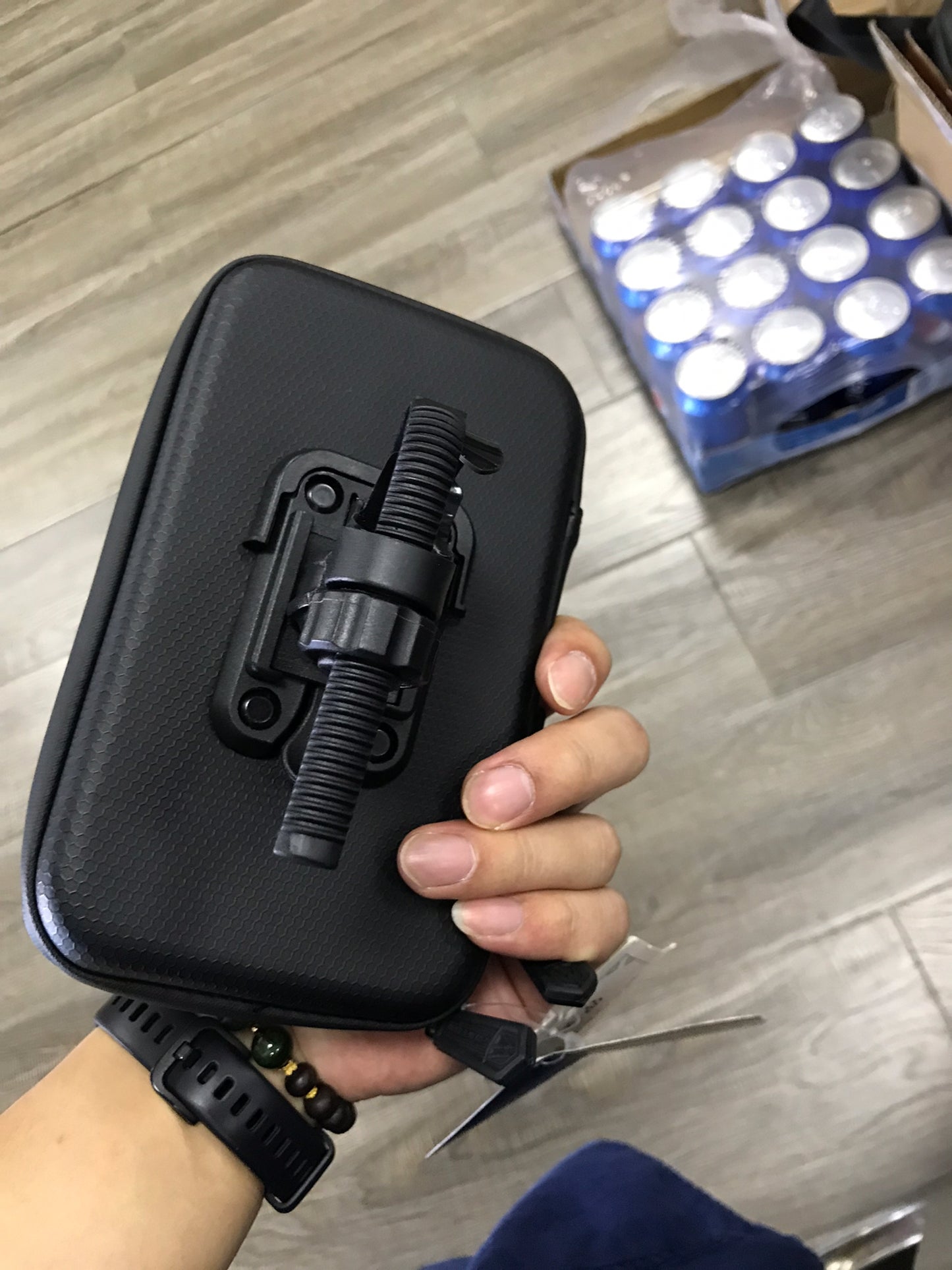 حامل موبايل وتربروف تاتش و حافظ للكروت